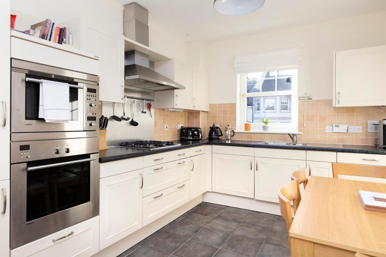 Ferienwohnung Joivy Modern Flat With Free Parking EDI Exterior foto