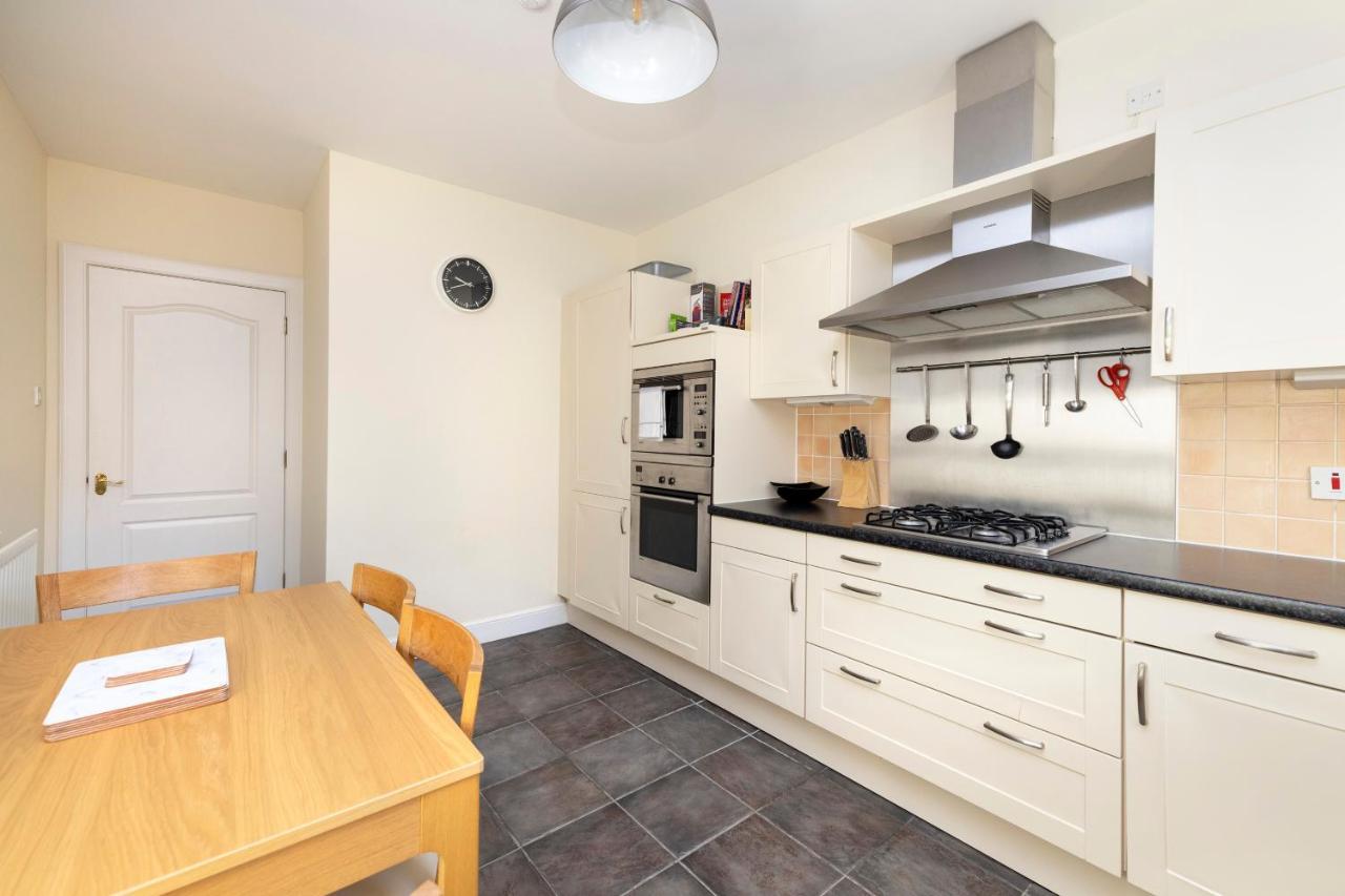 Ferienwohnung Joivy Modern Flat With Free Parking EDI Exterior foto
