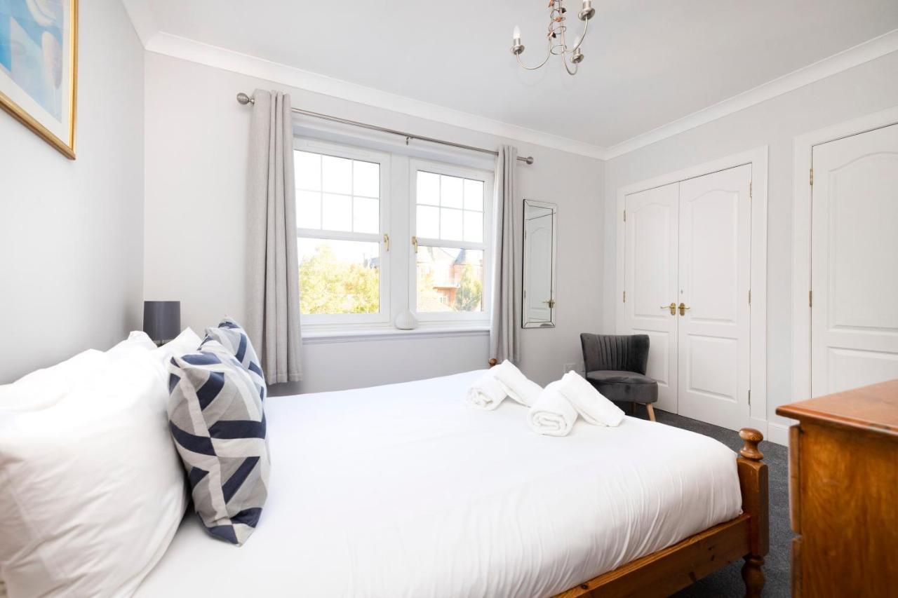 Ferienwohnung Joivy Modern Flat With Free Parking EDI Exterior foto