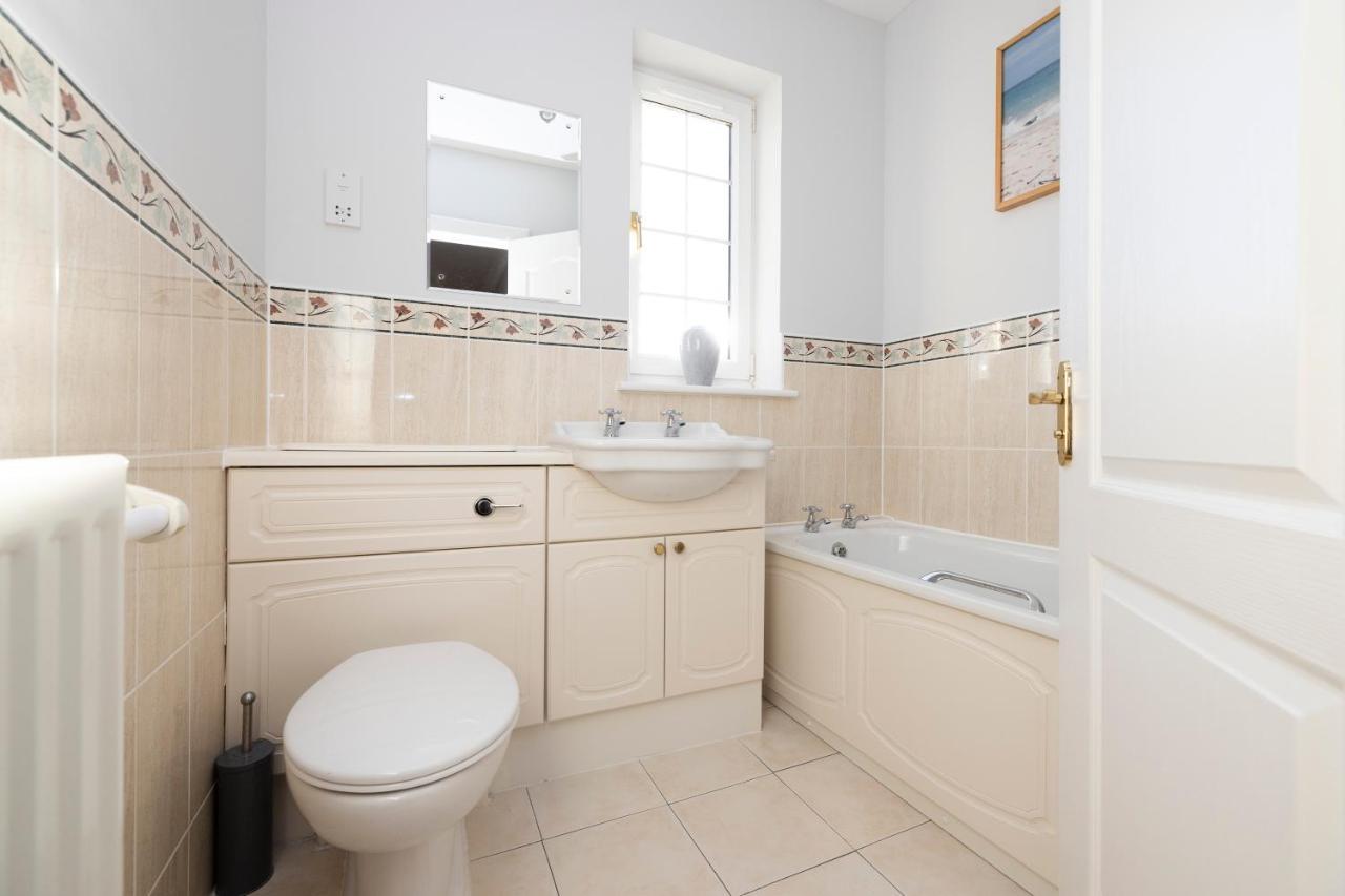 Ferienwohnung Joivy Modern Flat With Free Parking EDI Exterior foto